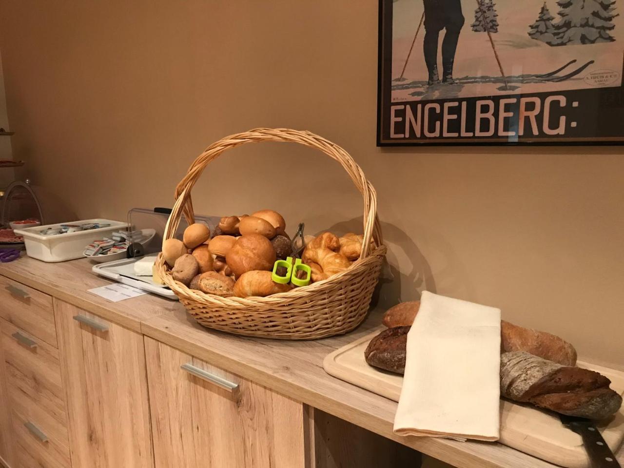 אנגלברג Hotel Hahnenblick מראה חיצוני תמונה